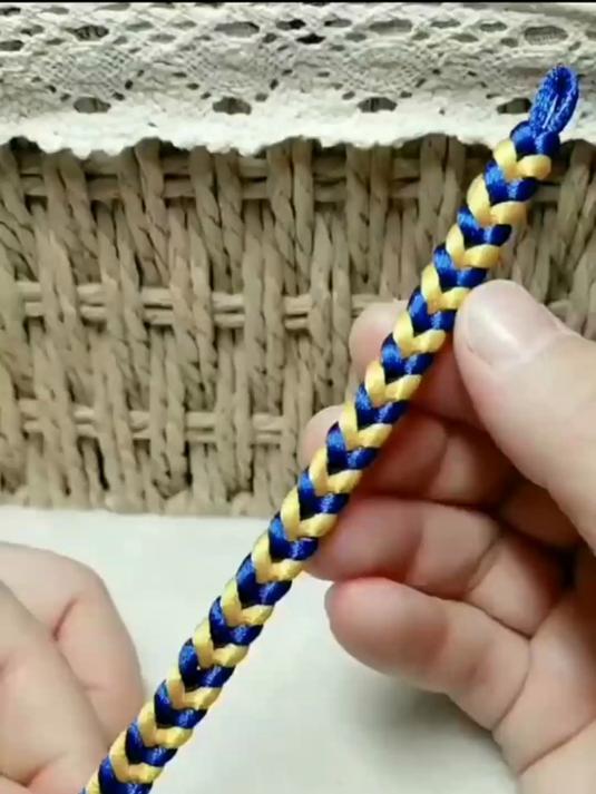 鱼骨手链结尾教程