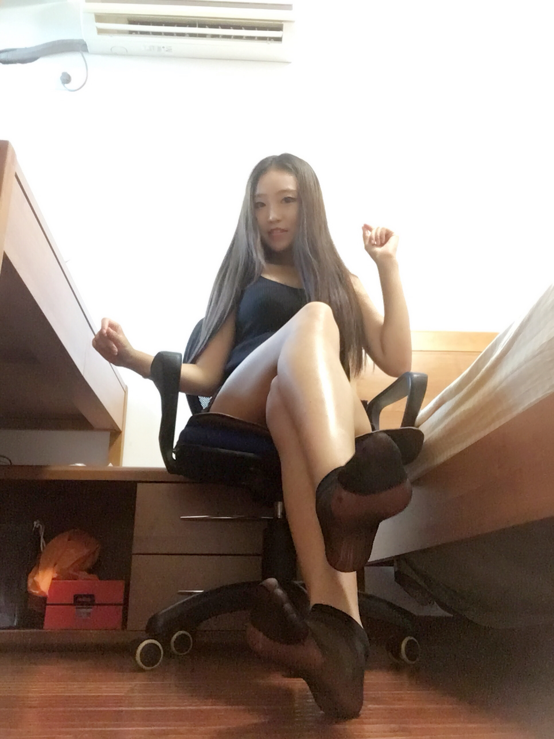 图片[42]-学妹校园寝室短丝系列010期 曾雨柔[96P290M]-六色网