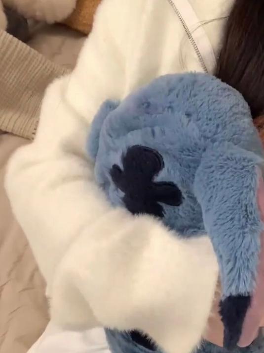 秋风起暖意！史迪仔卡通鲨鱼插手袋，加厚PVC拆洗易~