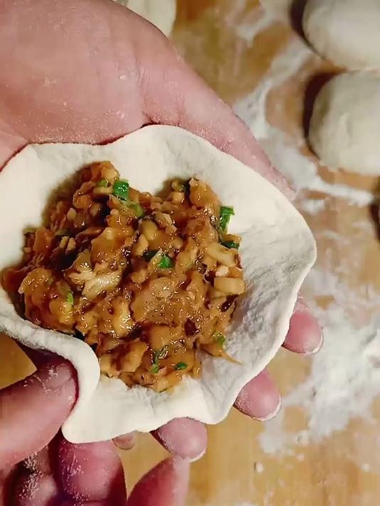 香菇鸡肉包 营养好味道