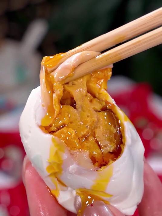 红树林烤海鸭蛋!新鲜直达,流油看得见～