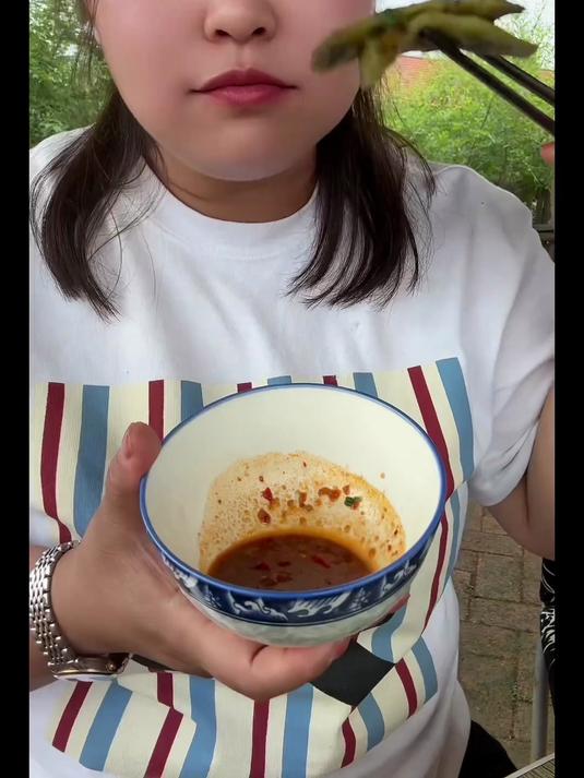 辣椒酱月底开售,新包装全面升级,敬请耐心等待