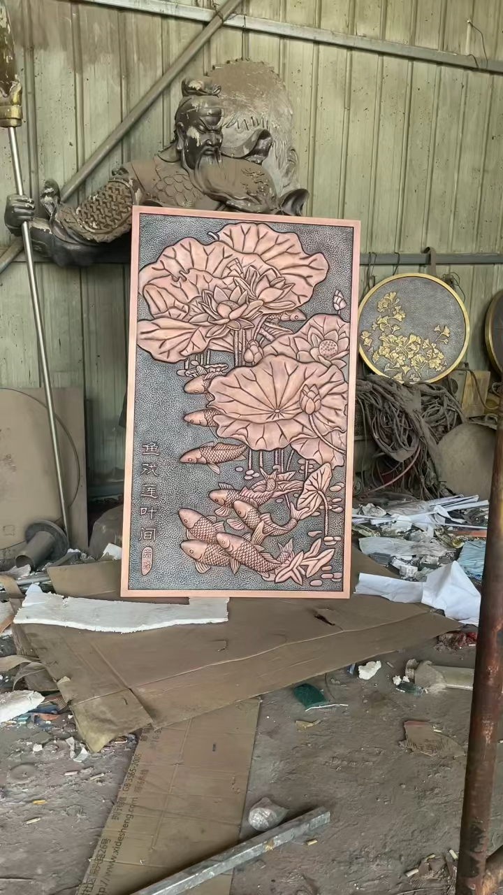 锻铜工艺壁画制作  浮雕文化墙铜版画定制 荷花鱼戏莲叶浮雕