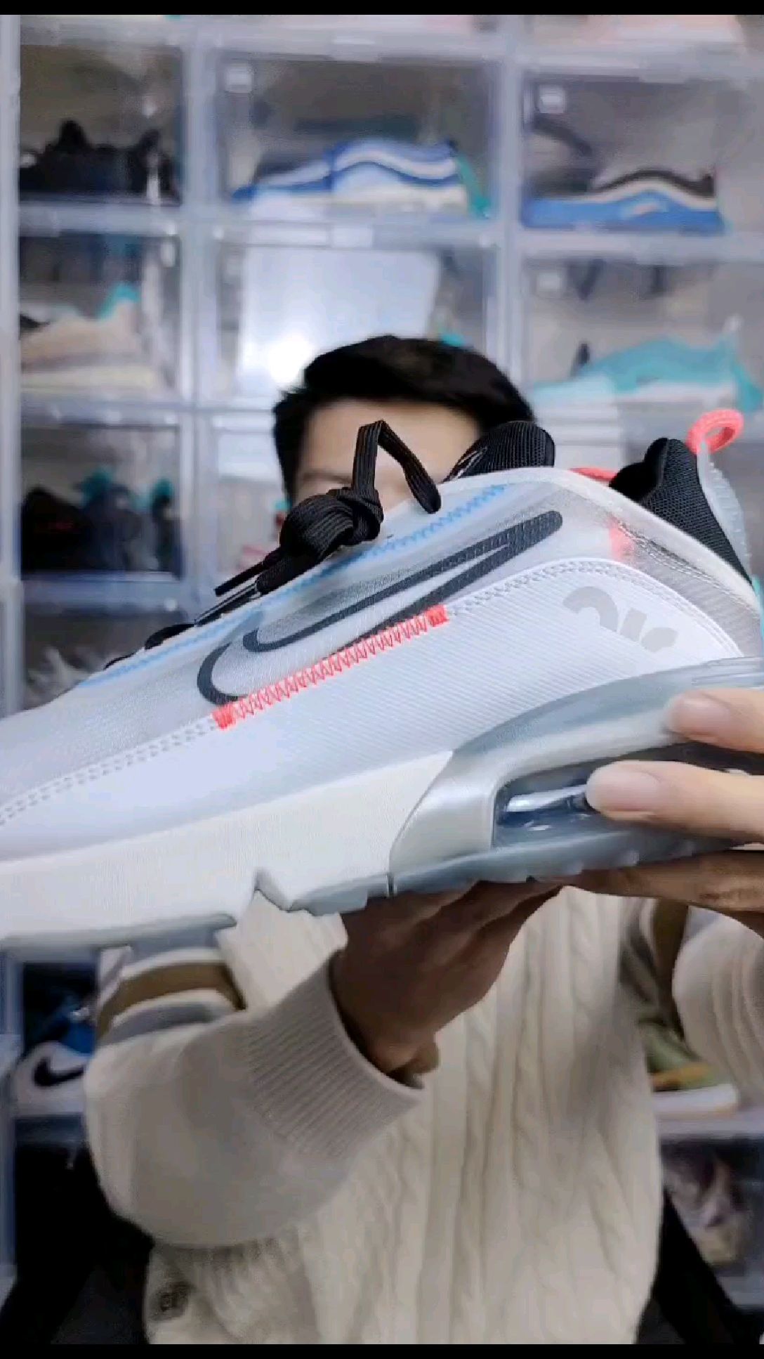 曾经代言人王一博同款Nike气垫鞋