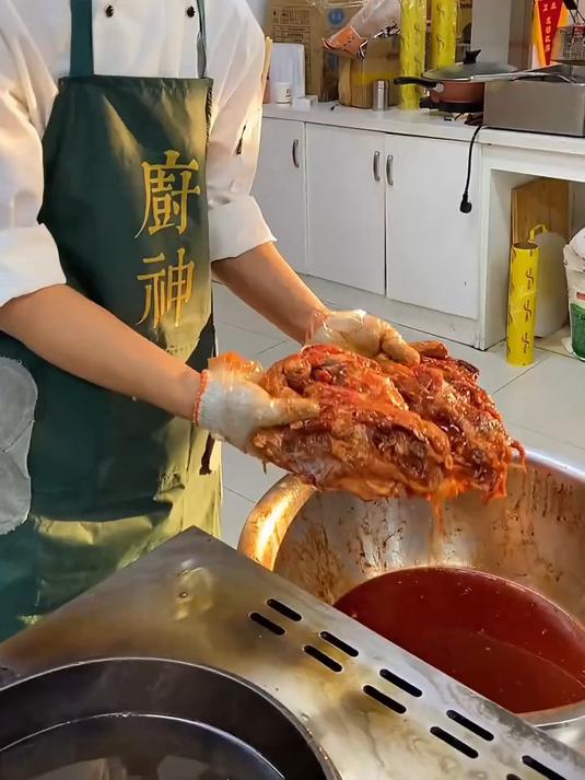 寻味大雪节气美食-铁板鸡架,秘制酱料,香辣或酱香,选择多样!