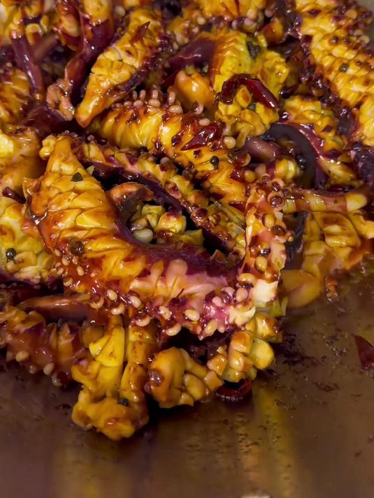 家庭烧烤必备!鱿鱼须弹韧多汁,冷冻锁鲜烤着超入味