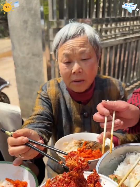 快快快,湖南特产手工香辣豆腐乳来福利啦!