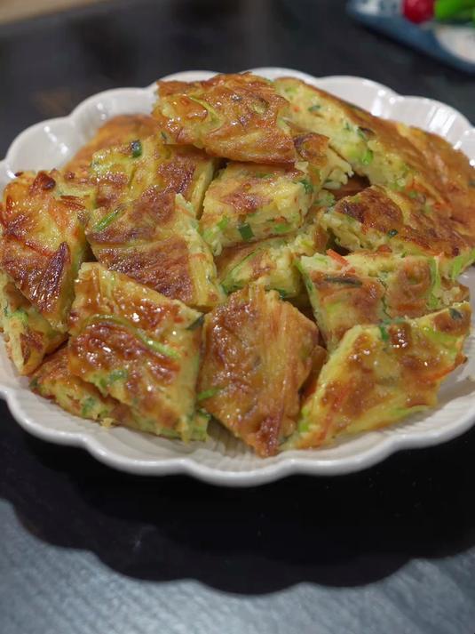 孩子们爱吃的蔬菜鸡蛋饼