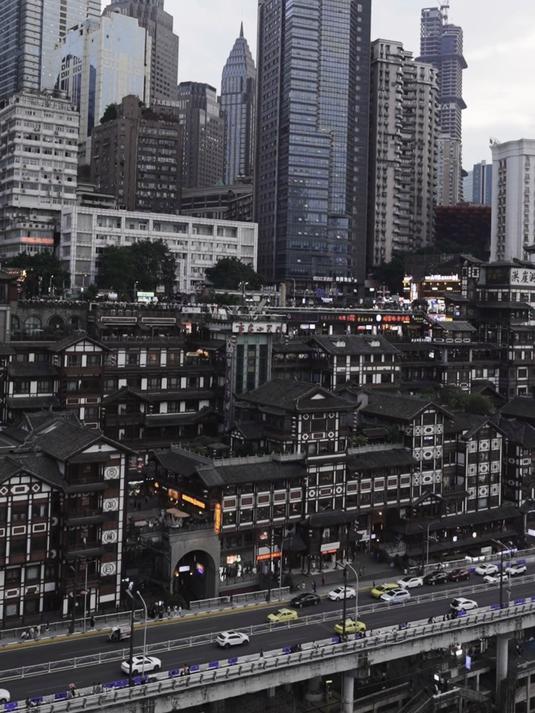 当你攒钱去了重庆，你就会吃到……