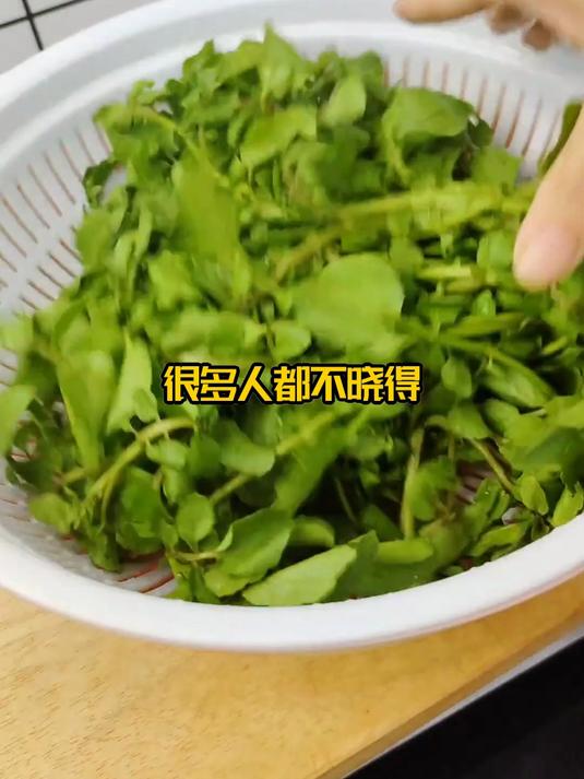润燥西洋菜蜜炖陈肾,秋冬养生首选汤