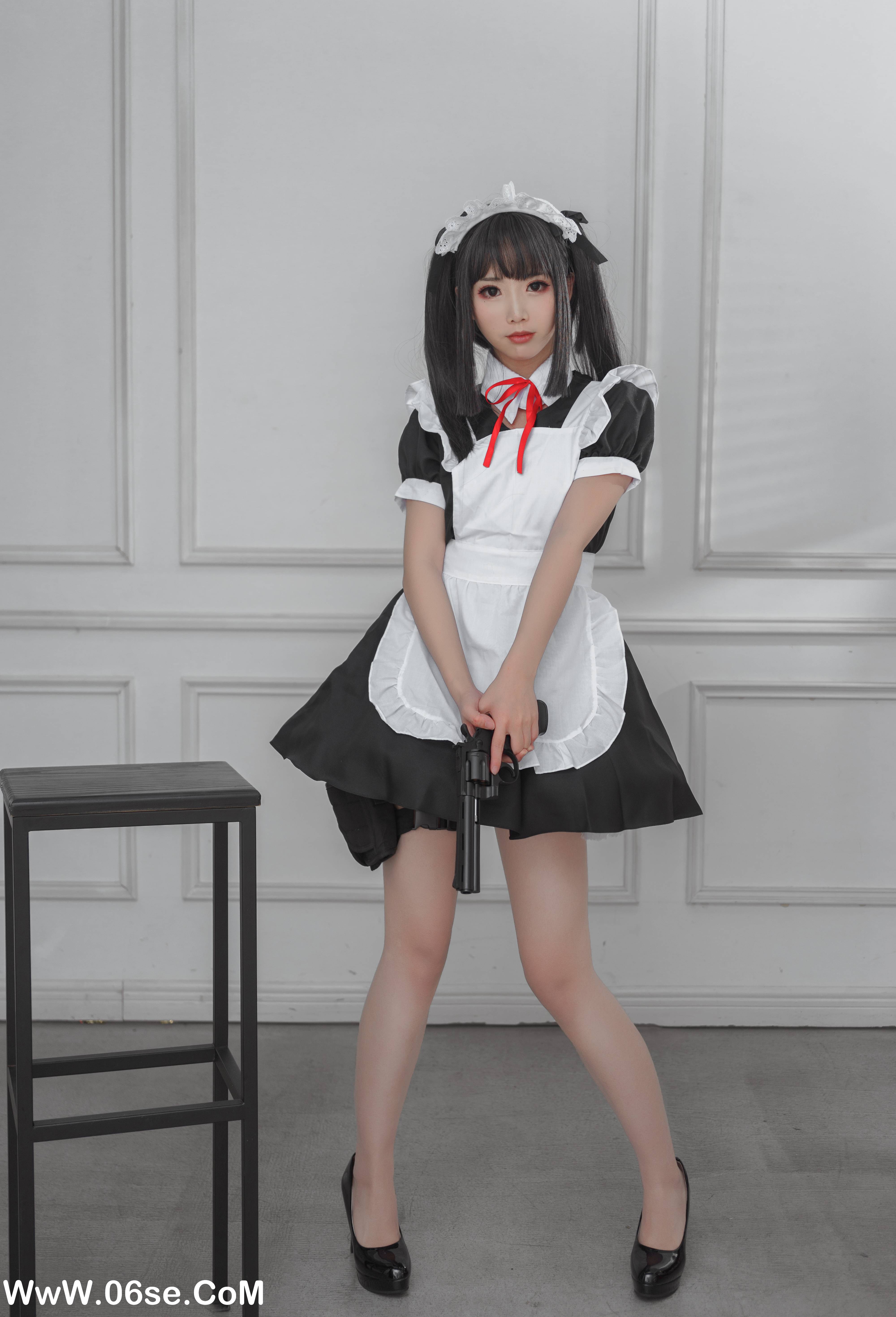 图片[3]-Coser面饼仙儿 NO.037 – 左轮女仆[15P124M]-六色网