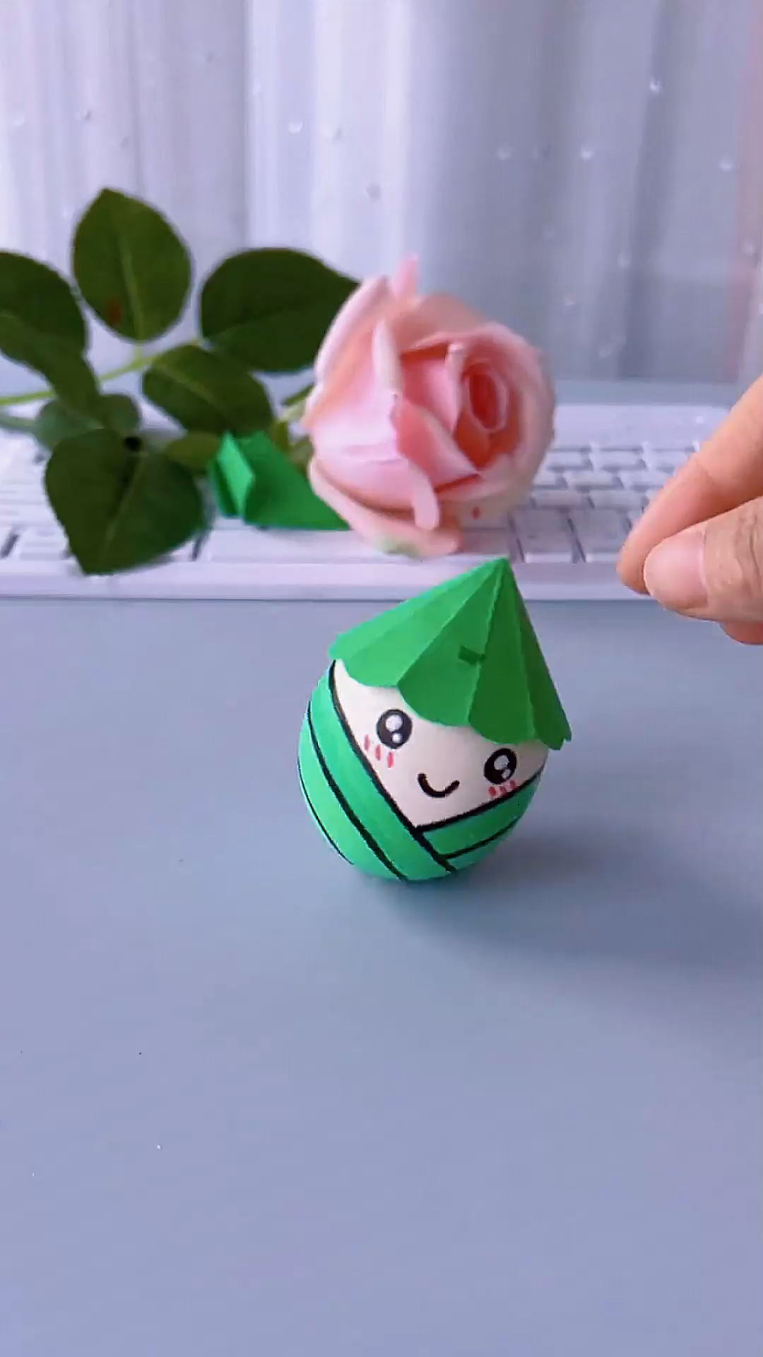 用鸡蛋壳给孩子做个好玩又可爱小粽子不倒翁吧!#亲子手工 #手工diy