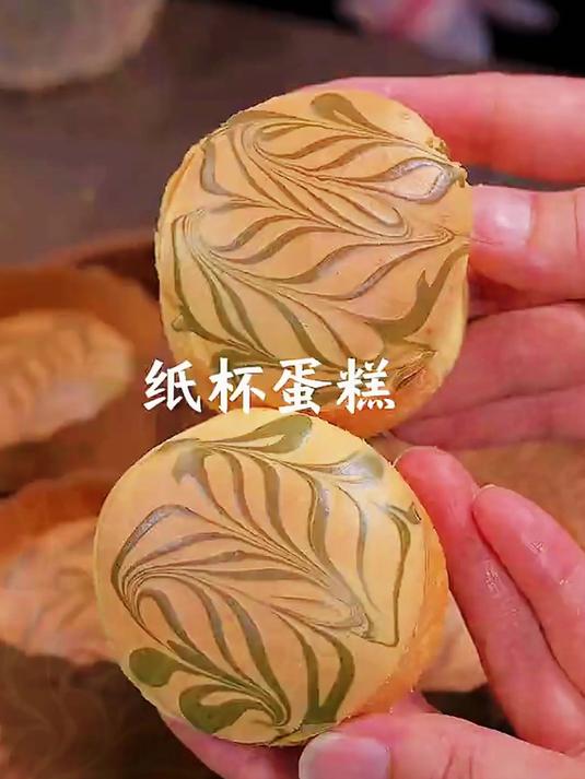 只要家里有空气炸锅,就可以做出松软香甜的纸杯蛋糕
