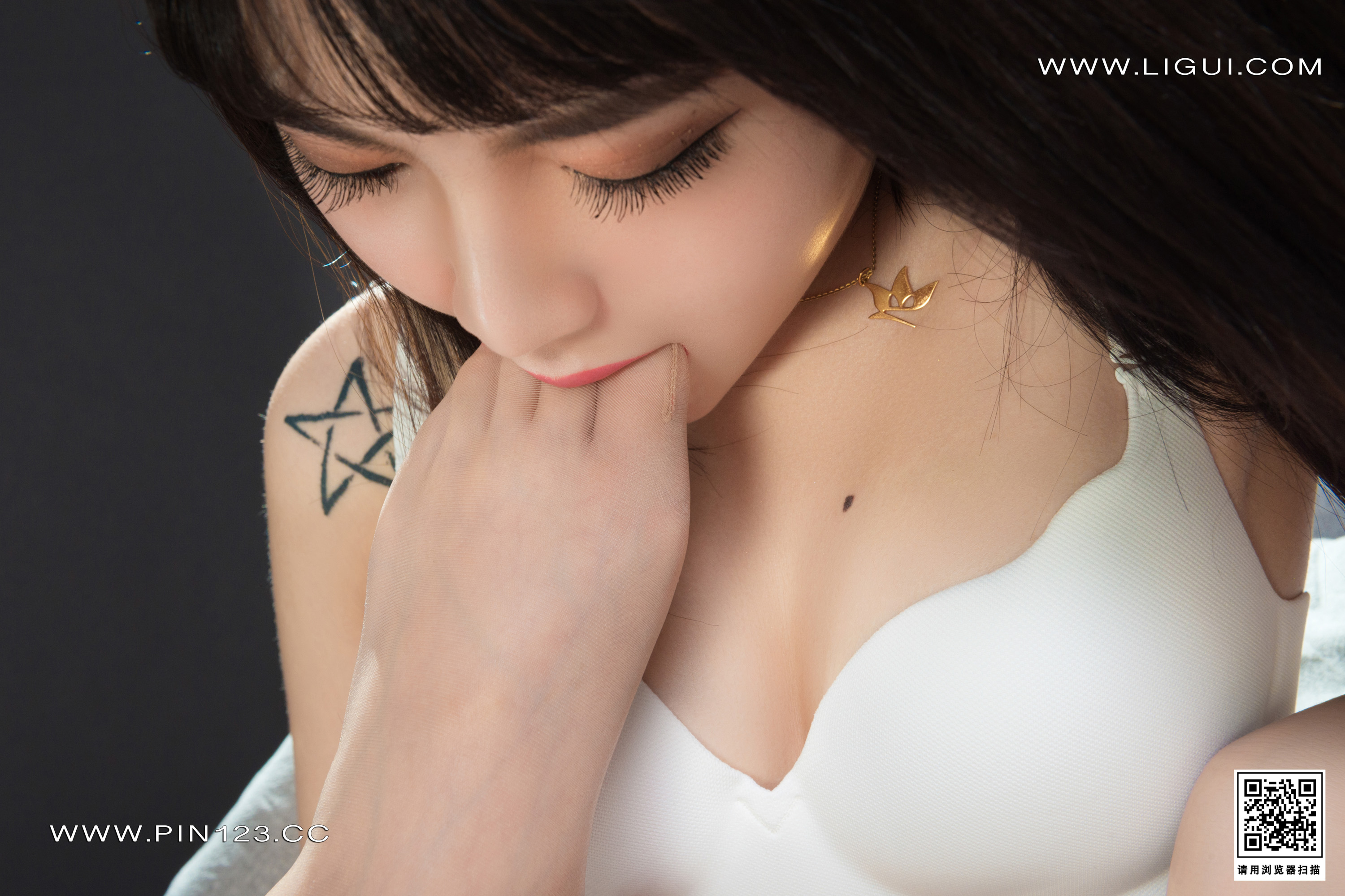 图片[57]-[Ligui丽柜] 2022.10.15 双生花 丝情袜意 心心&小七-六色网