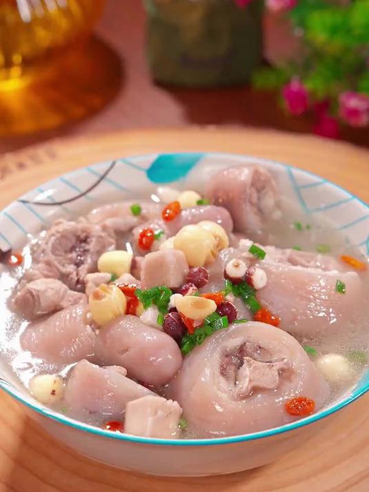 猪尾四神汤做法