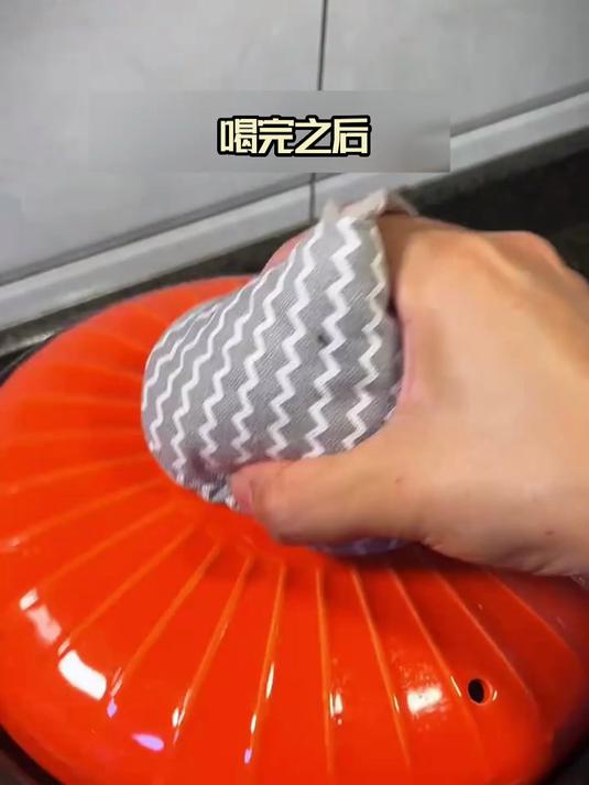 鲜烹雪梨猪腱汤:现烹现炖,鲜度不打折