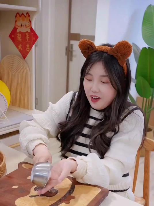 太炸裂了！用剩米饭和冰淇淋，做的雪媚娘太好吃啦