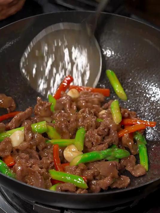 牛肉鲜嫩又好吃的做法就是这个黑椒牛肉片