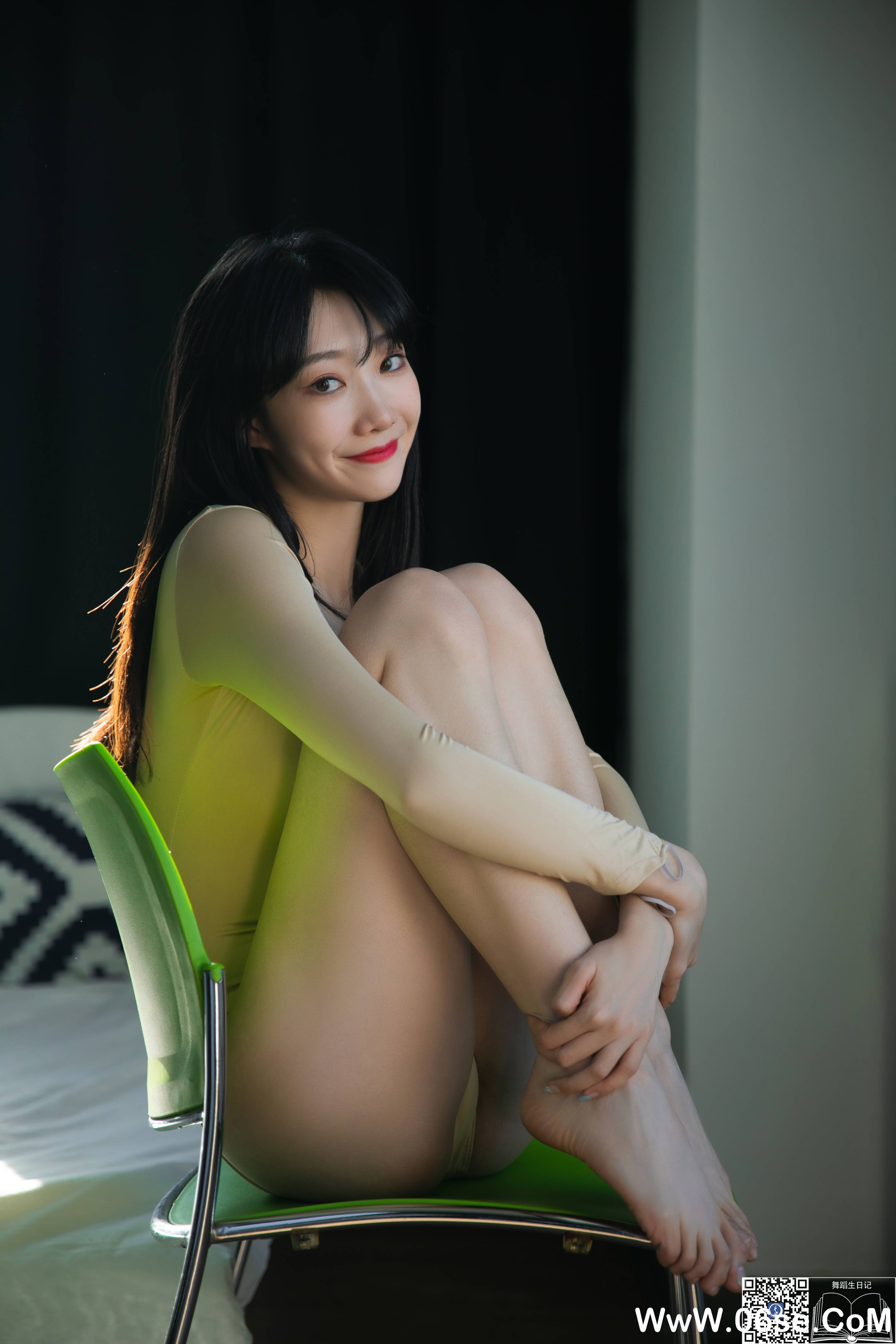 [GALLI嘉丽]舞蹈生日记 101 - 鱼子酱[47P339M]-六色网