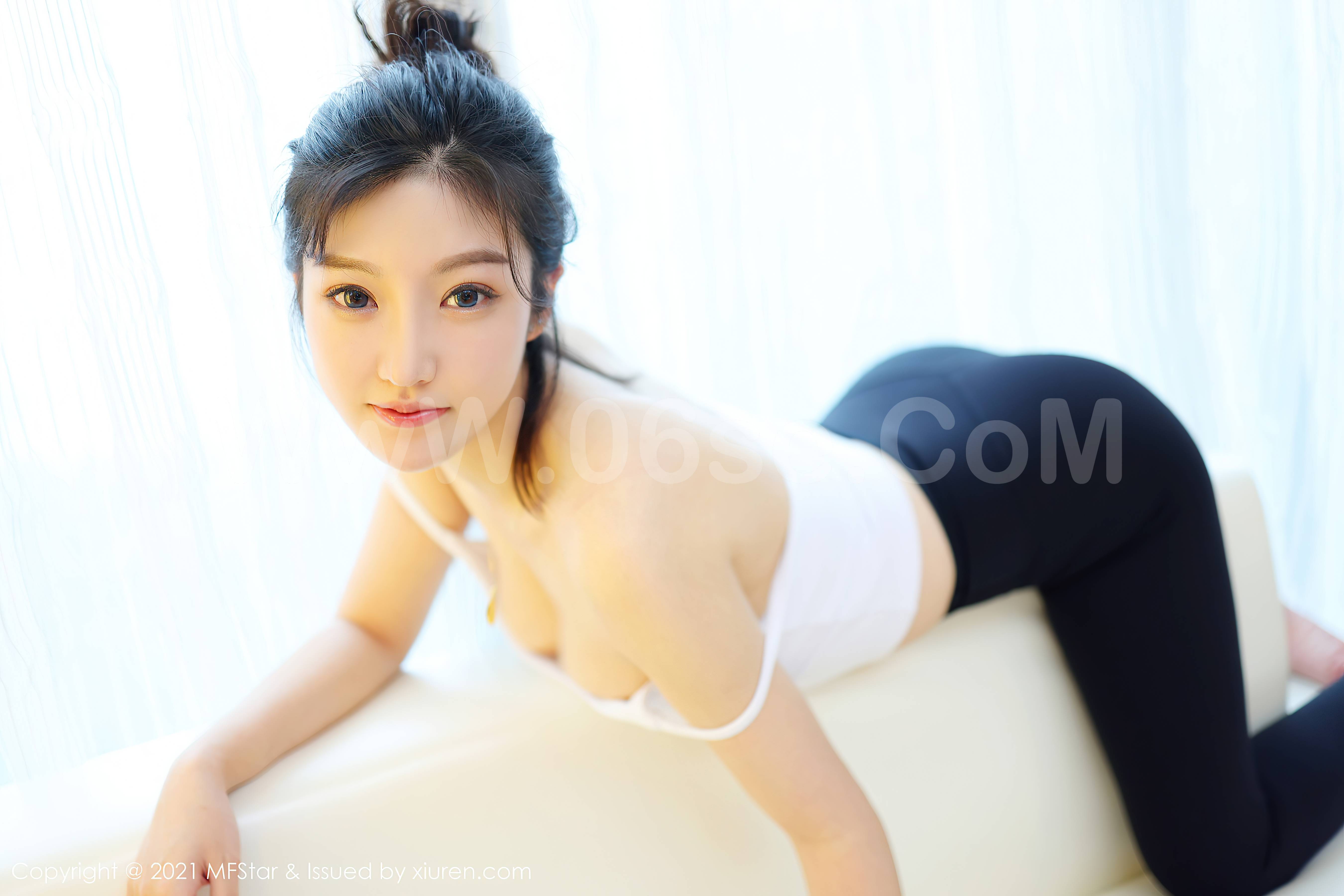 图片[24]-[MFStar范模学院] 2021.04.15 Vol.482 人间荒糖 [54P424MB]-六色网