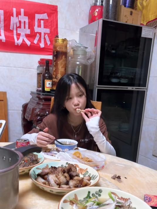 鲨鱼兄妹 鲨鱼妹 治愈系笑容