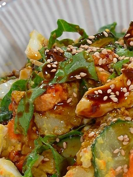 土豆鸡蛋拌生菜!连吃三天,你都会怀疑是你家称坏了,低卡还好吃