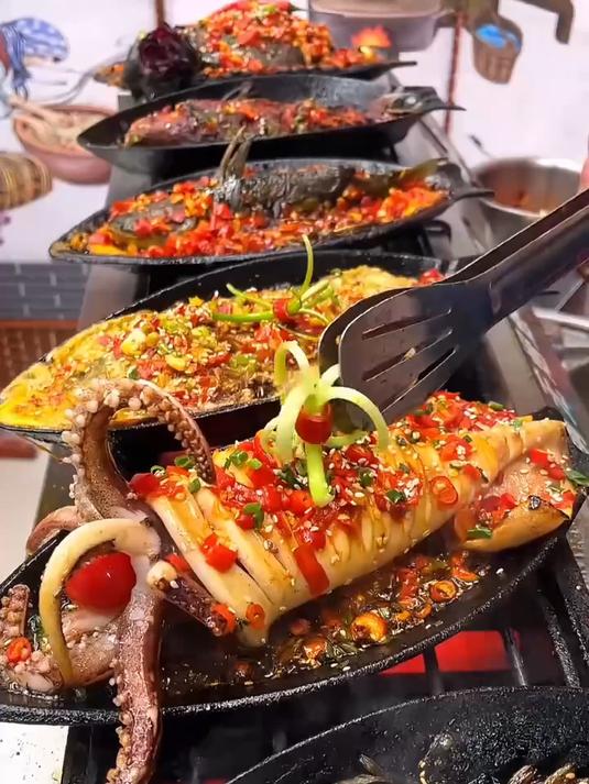 小雪节气美食-招牌铁板烤鱿鱼!鱿鱼Q弹劲道,食材新鲜~