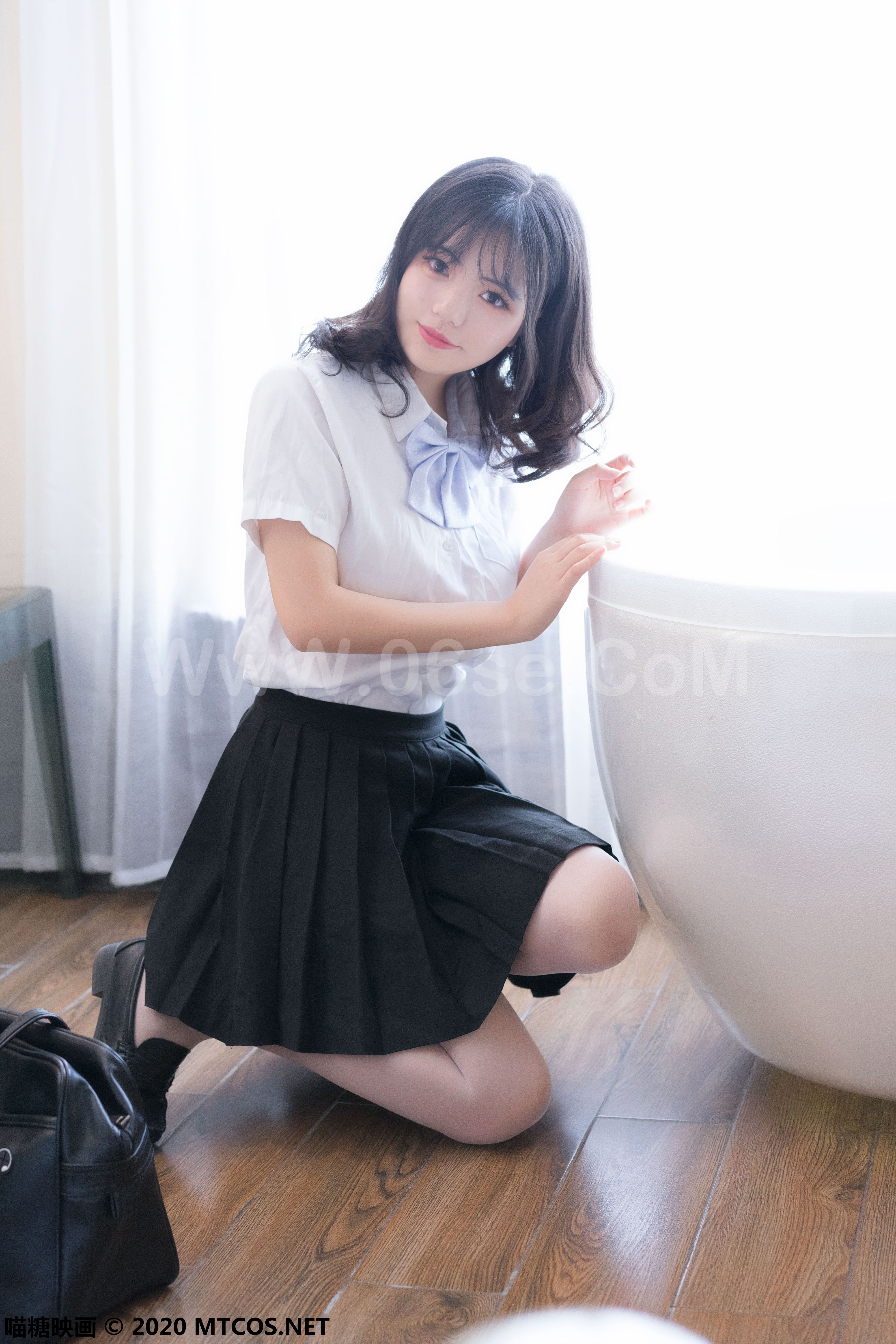 图片[41]-[MTCos] 喵糖映画 Vol.093 丝袜酷女孩-六色网