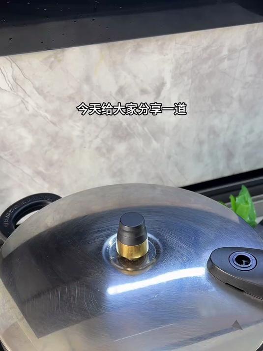 家常小炒 笋干 实在是太下饭了,做法又简单 家常菜