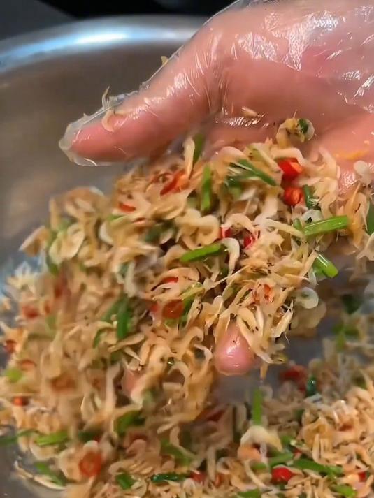 哇,这虾皮,鲜得能让菜鲜掉眉毛