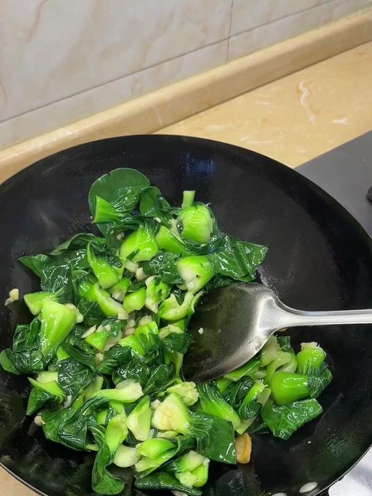 每年这个时候开始餐餐都要青菜,不爱吃青菜的孩子都没法拒绝了!