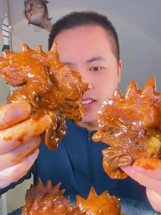 爱吃鸡冠子请举