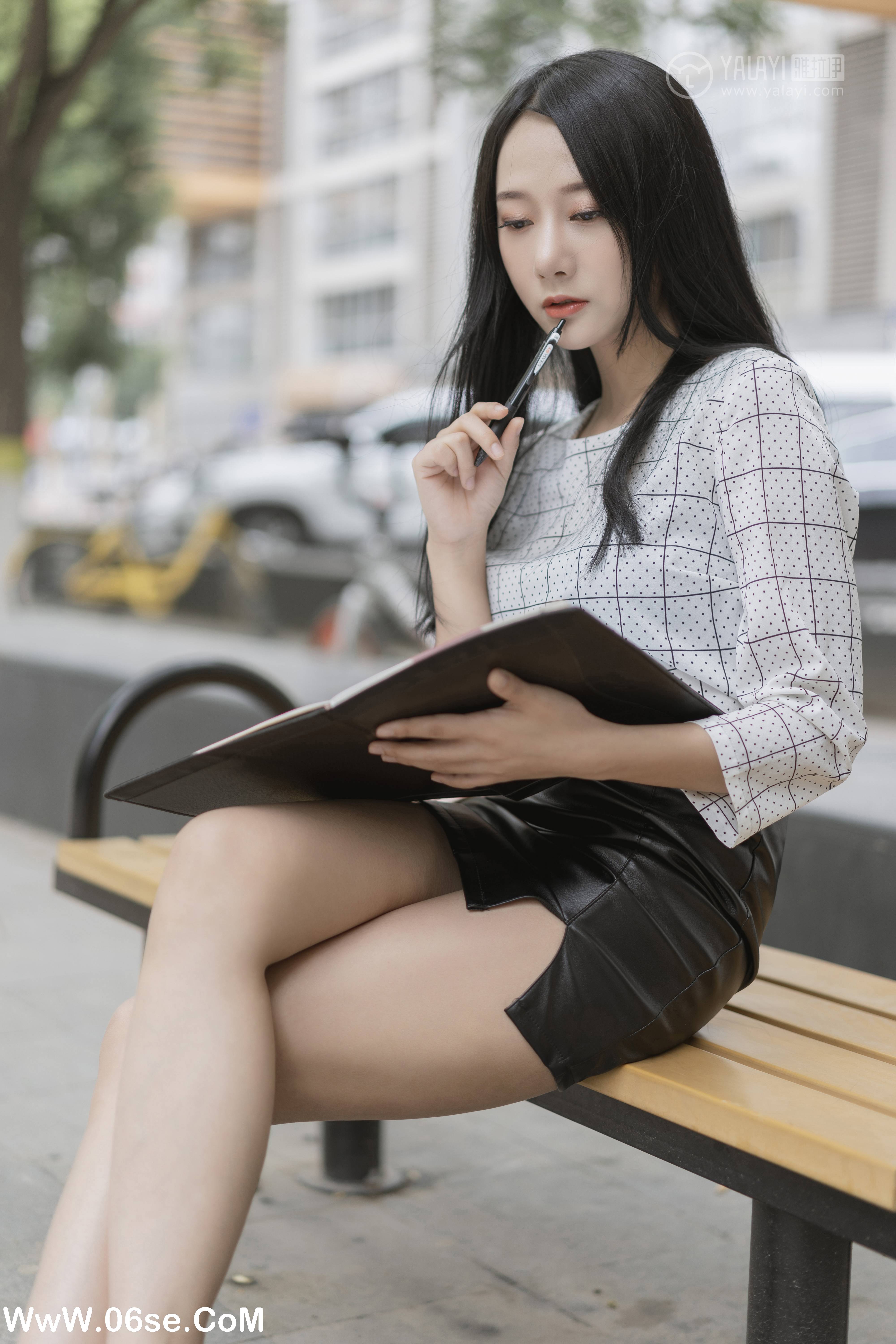 图片[13]-[YALAYI雅拉伊] No.322 女白领的私生活1 何嘉颖-六色网
