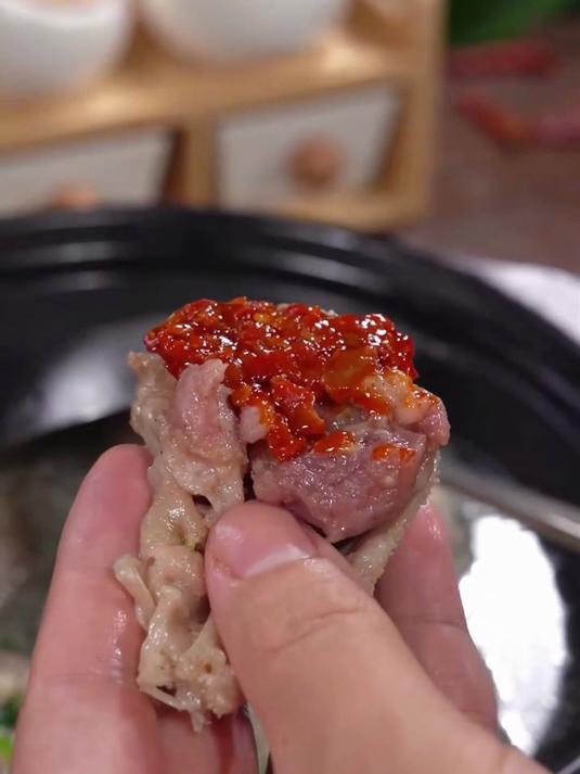 配酸奶解腻搭!肚包肉新奇吃法超赞