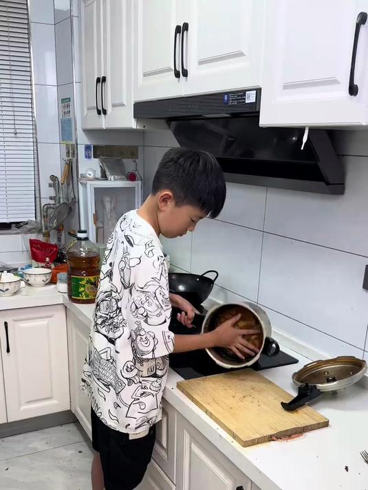 非说高压锅压的米饭好吃,但你别压这么长时间呀