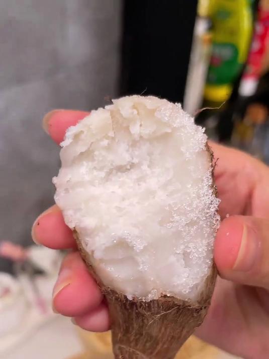 谁懂啊!山东牛奶小芋头煮糖水,入口即化还带奶甜