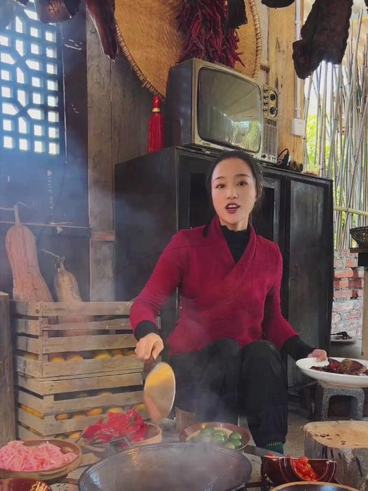 你有多久没吃家乡美食了来试试咱们的城口腊肉吧 农家烟熏腊肉