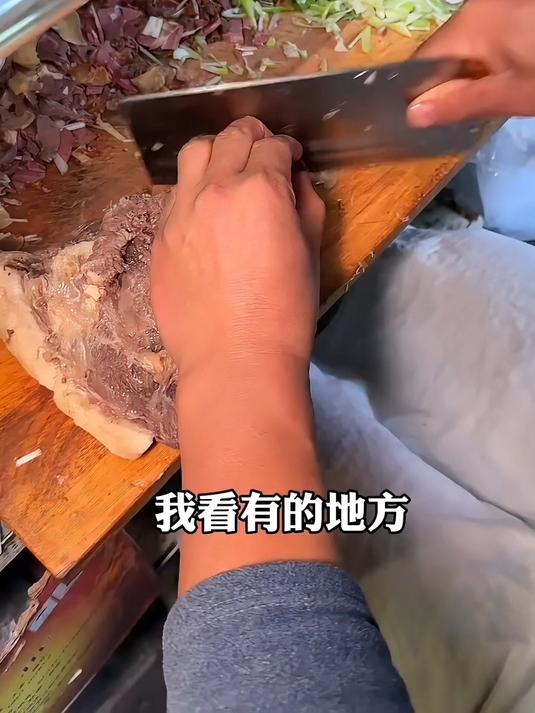 邯郸深夜街头现做的驴肉火烧!十块一个好香好好吃!