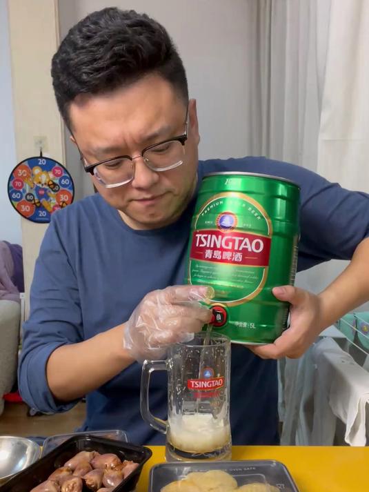 粉丝推荐:朝日啤酒+鮟鱇鱼肝肚+双黄咸鸭蛋