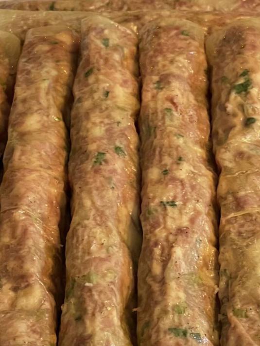 过年餐桌上必备的八种腐皮肉卷家常做法,每道都是不可或缺的美味