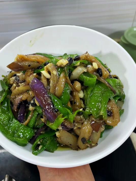 青椒炒茄子