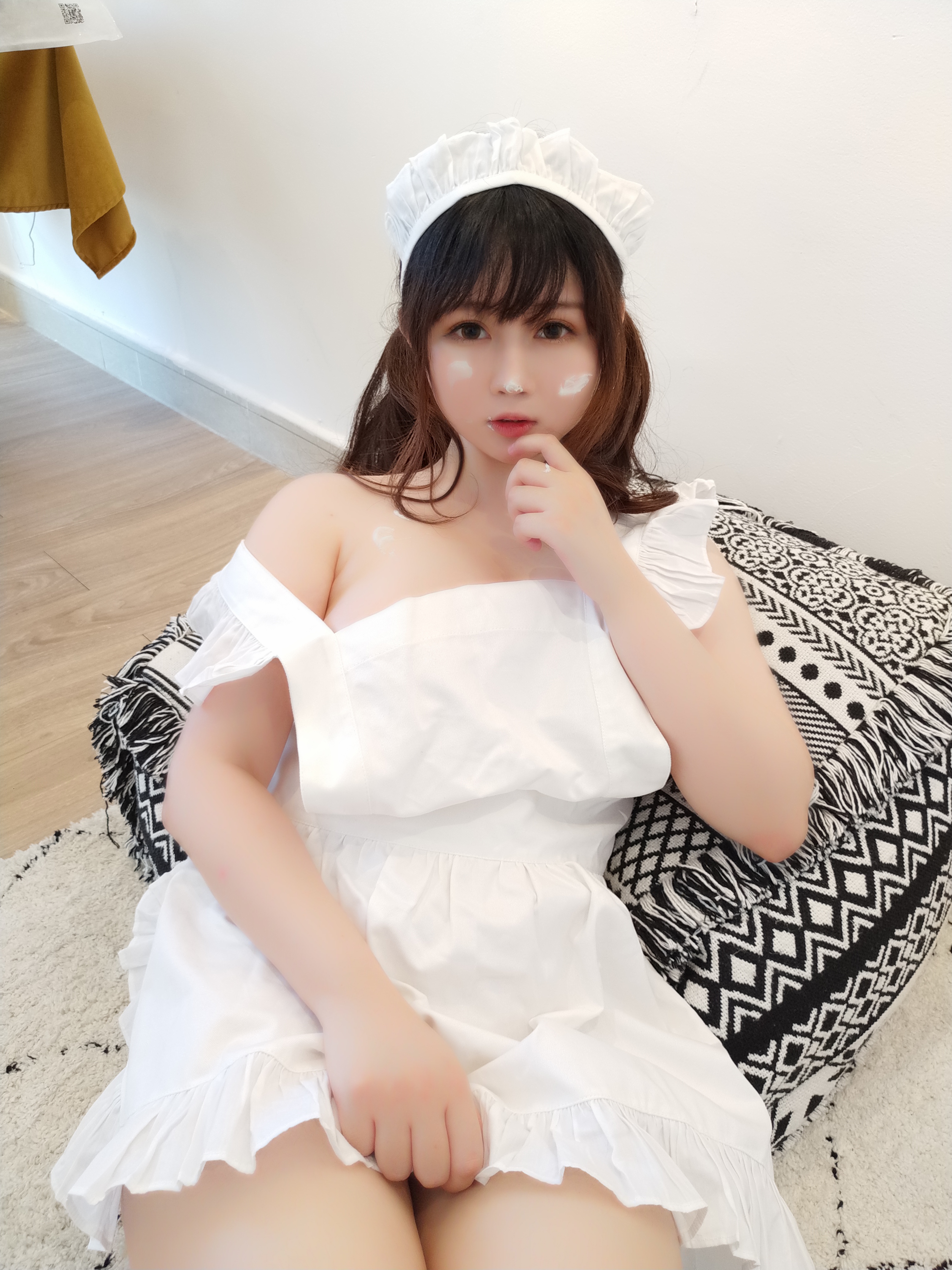 图片[3]-是依酱吖 NO.006 – 小厨娘 [40P88M]-六色网