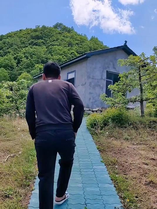 朝鲜族辣椒酱牛肉,配上生拌牛肉。味道非常哇塞!#农村生活 #真实生活记录#