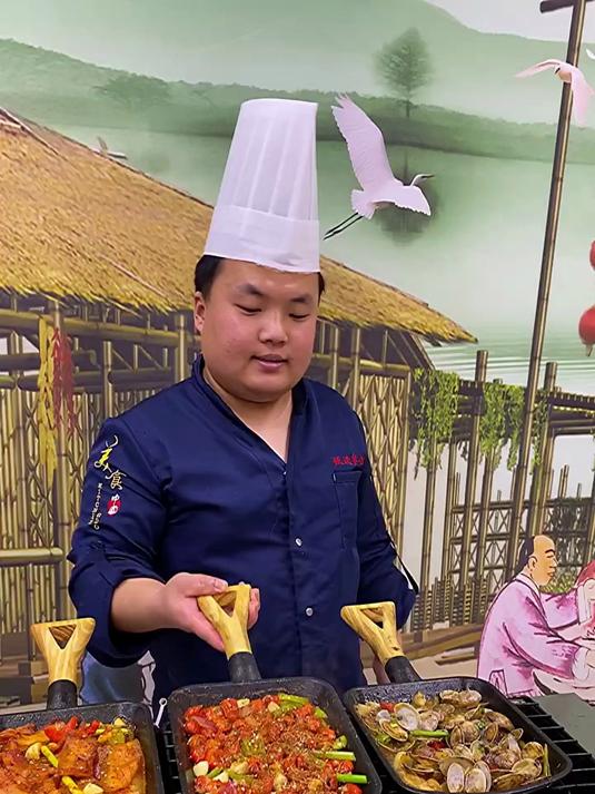 经典铁板菜,比炒菜好吃,比烧烤有味。不用大厨也能做出来。