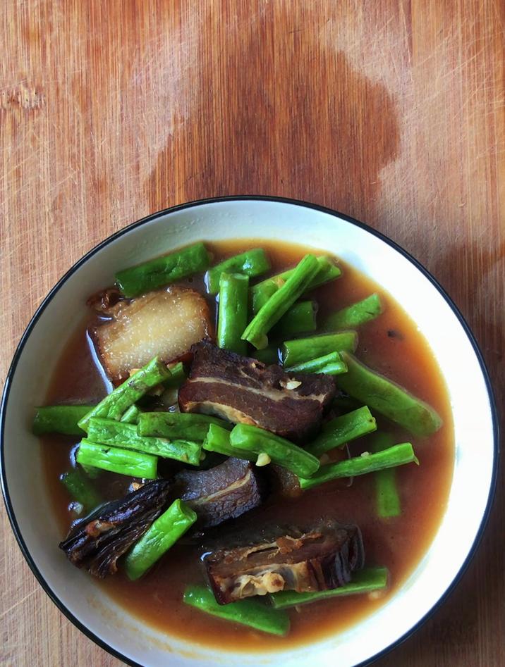 熏肉直接炒还是煮了再炒,直接炒就行