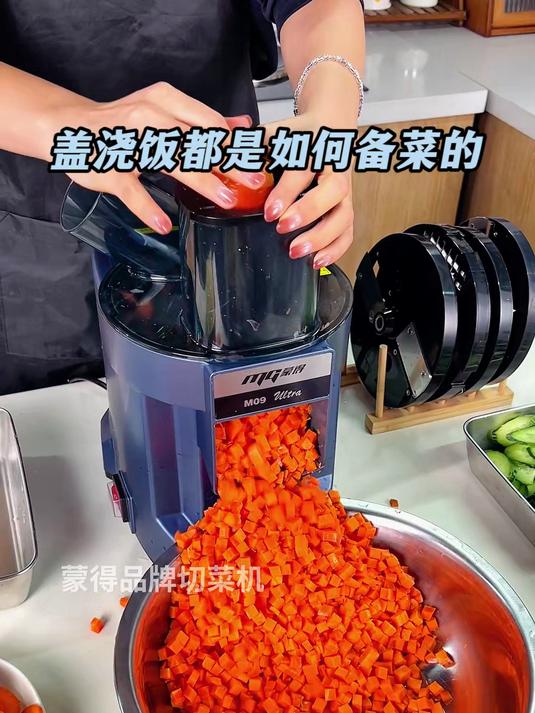 盖浇饭店是如何备菜的盖浇饭店，盖浇饭店每天都要准备几百斤配菜