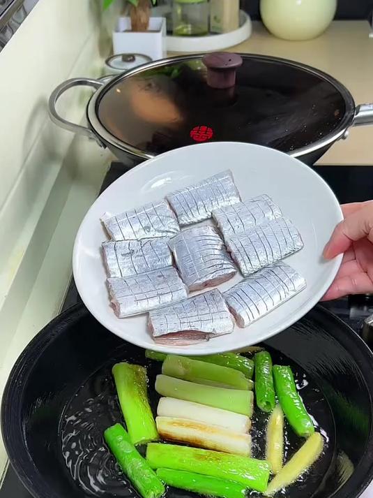 红烧镰刀鱼焖的太香了