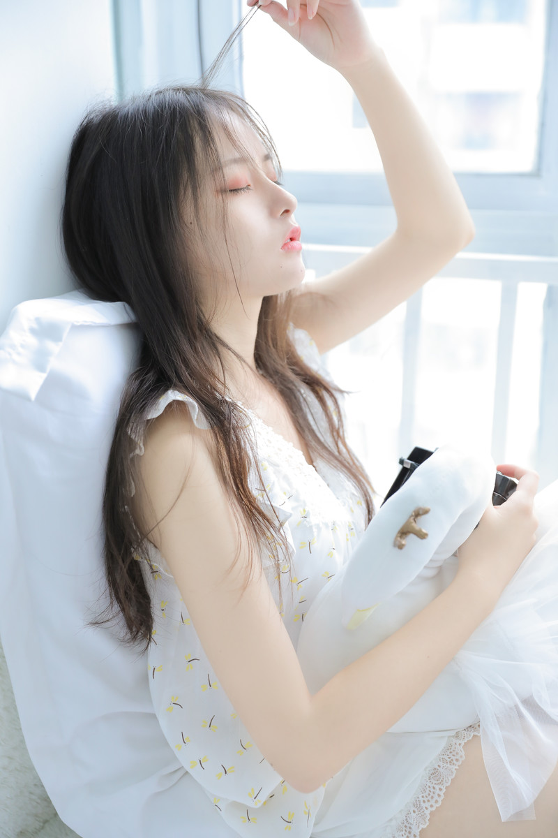 图片[8]-我的尤克里里姑娘-六色网