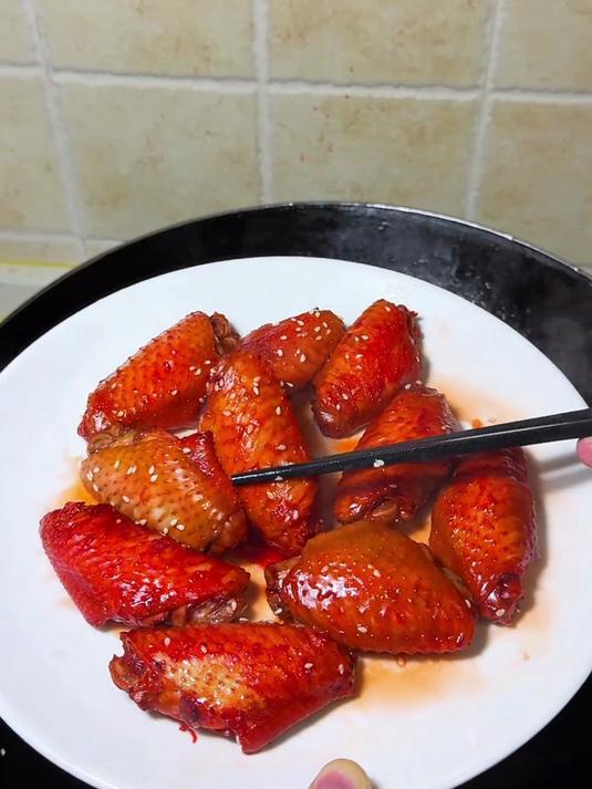 请你最好的朋友吃芬达鸡翅