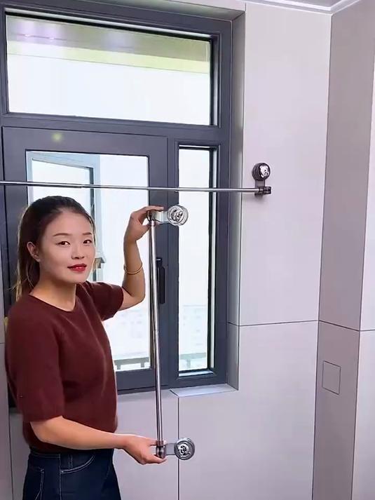 免打孔轻奢不锈钢毛巾架 波纹吸盘可旋转 伸缩防潮浴巾拖鞋晾晒架